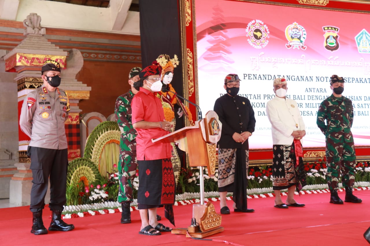 Gubernur Bali Tandatangani Nota Kesepakatan Pelaksanaan Sipandu Beradat